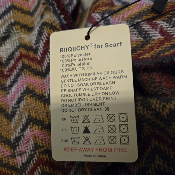 RIIQIICHY Women One-Size NWT Colorful Chevron Patterned Poncho - Picture 11 of 11